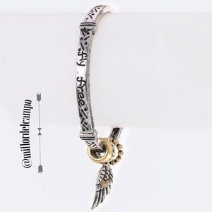 • Fly Free Stretch Bracelet •