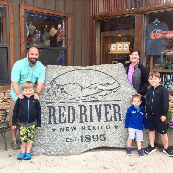 Meet your Posher, Dayna