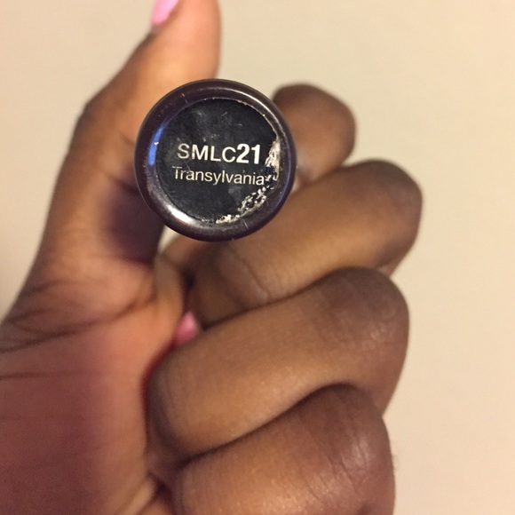 Lipstick - Picture 2 of 3