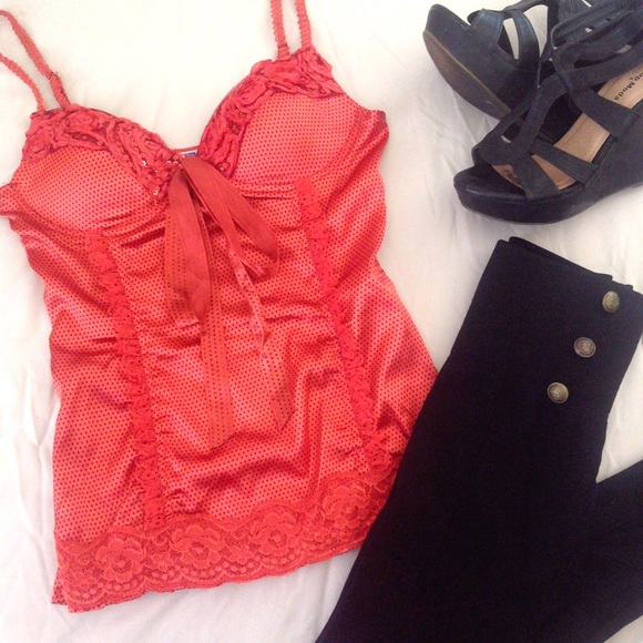 🔴SOLD🔴 corset style tank top - Picture 2 of 2