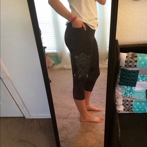 Navy lulu lemon leggings