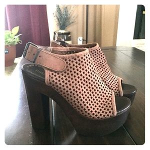 Brand new! Hot Item! Make me an offer!