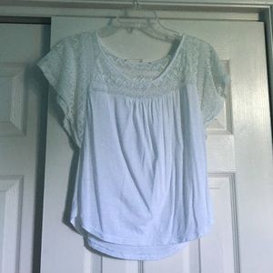 White ruffled sleeve blouse