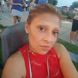 Meet your Posher, Iris p.