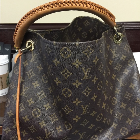 Artsy Louis Vuitton