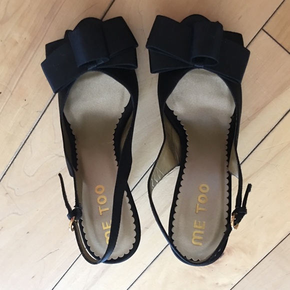 Brand new Me too satin dressing heels