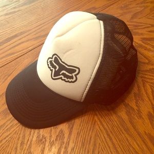 🚫SOLD on ♏️ercari 🚫Fox hat