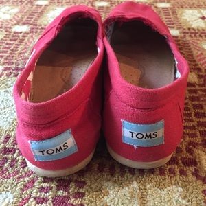 Red Toms