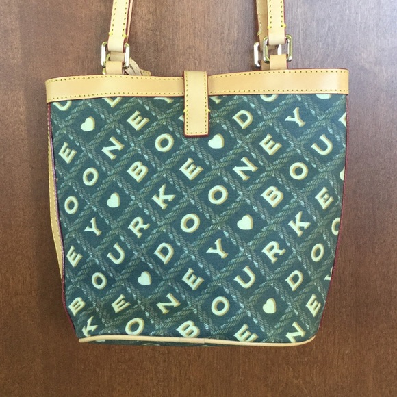 Dooney & Bourke Shoulder Bag 💗 - Picture 2 of 4
