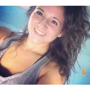 Meet your Posher, Marissa