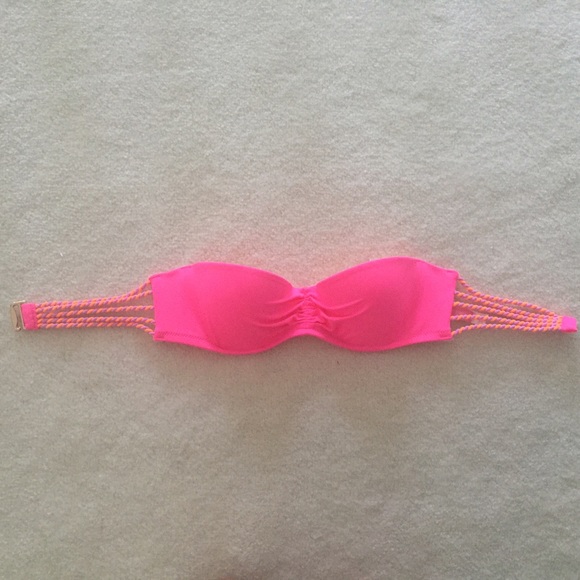 Victoria Secret NWOT 32B Bandeau Bikini Top