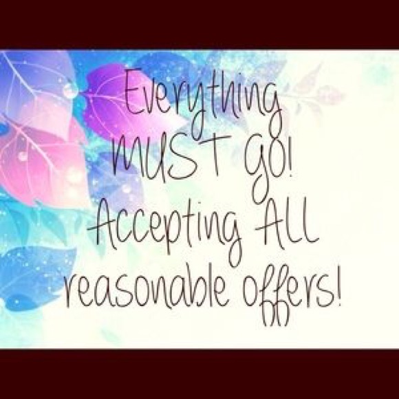 GOING TO NYC SO WILL ACCEPT OFFERS!! - Picture 1 of 1