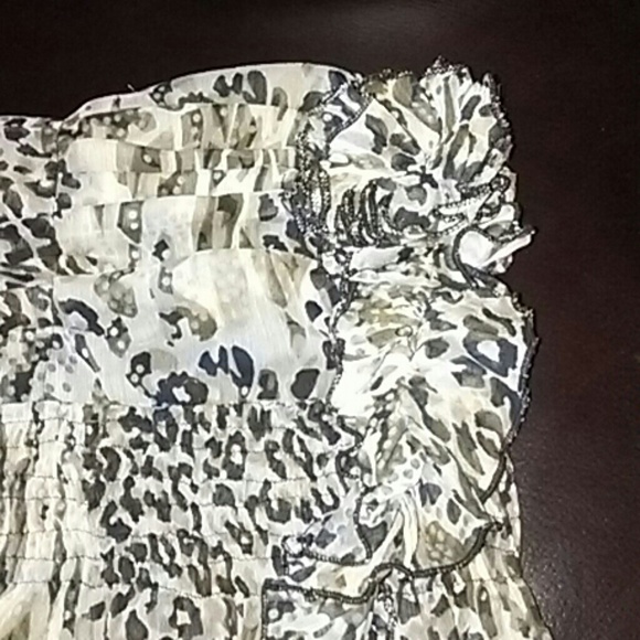 Strapless Blouse - Picture 2 of 4