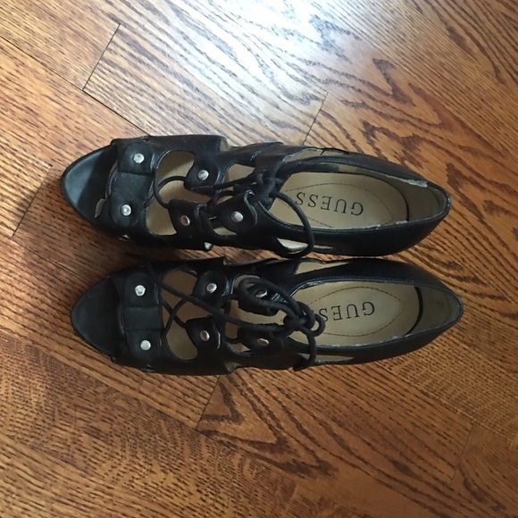 Guess black heels - Picture 3 of 3