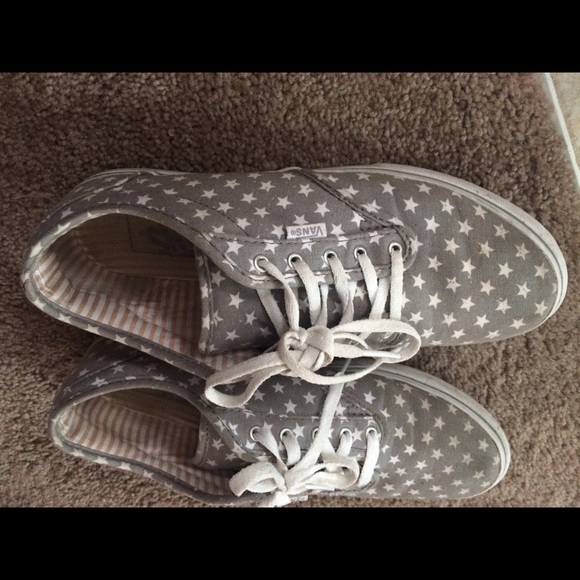 Vans - Picture 2 of 2