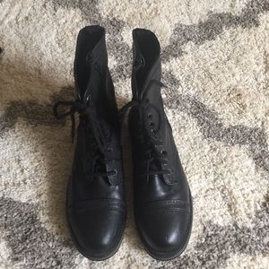 Target combat boots