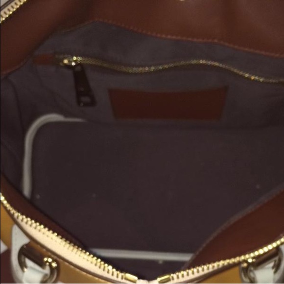 🎊Host Pick!🎉 Chloe Baylee Two Tone Bag Medium - Picture 4 of 4