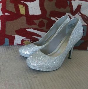 Silver slipper diamond high heels