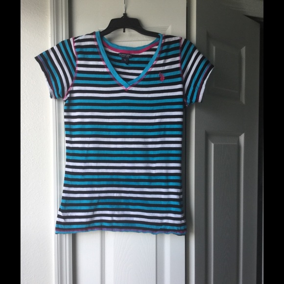 โSOLDโ Two polo tops - Picture 2 of 4