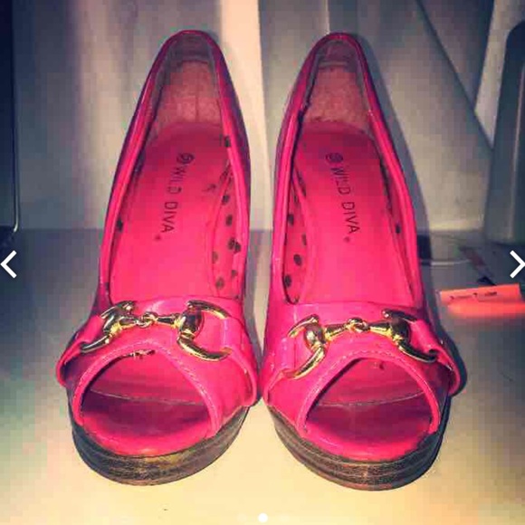 Pink pumps - Picture 2 of 3