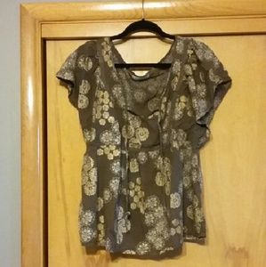 Old Navy Brown and gold blouse VERY FLATTERING