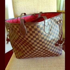 Gorgeous louis vuitton bag