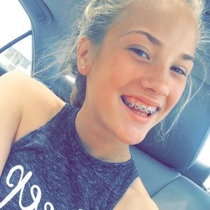 Meet your Posher, Marissa