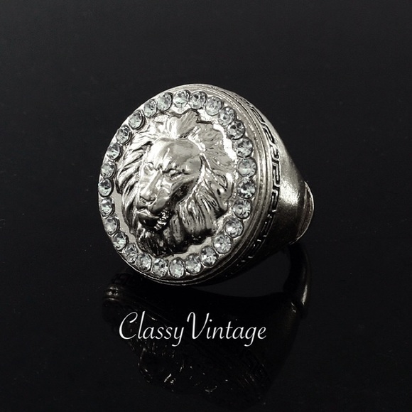 Boutique Collection Jewelry - Lion head diamond embellished ring