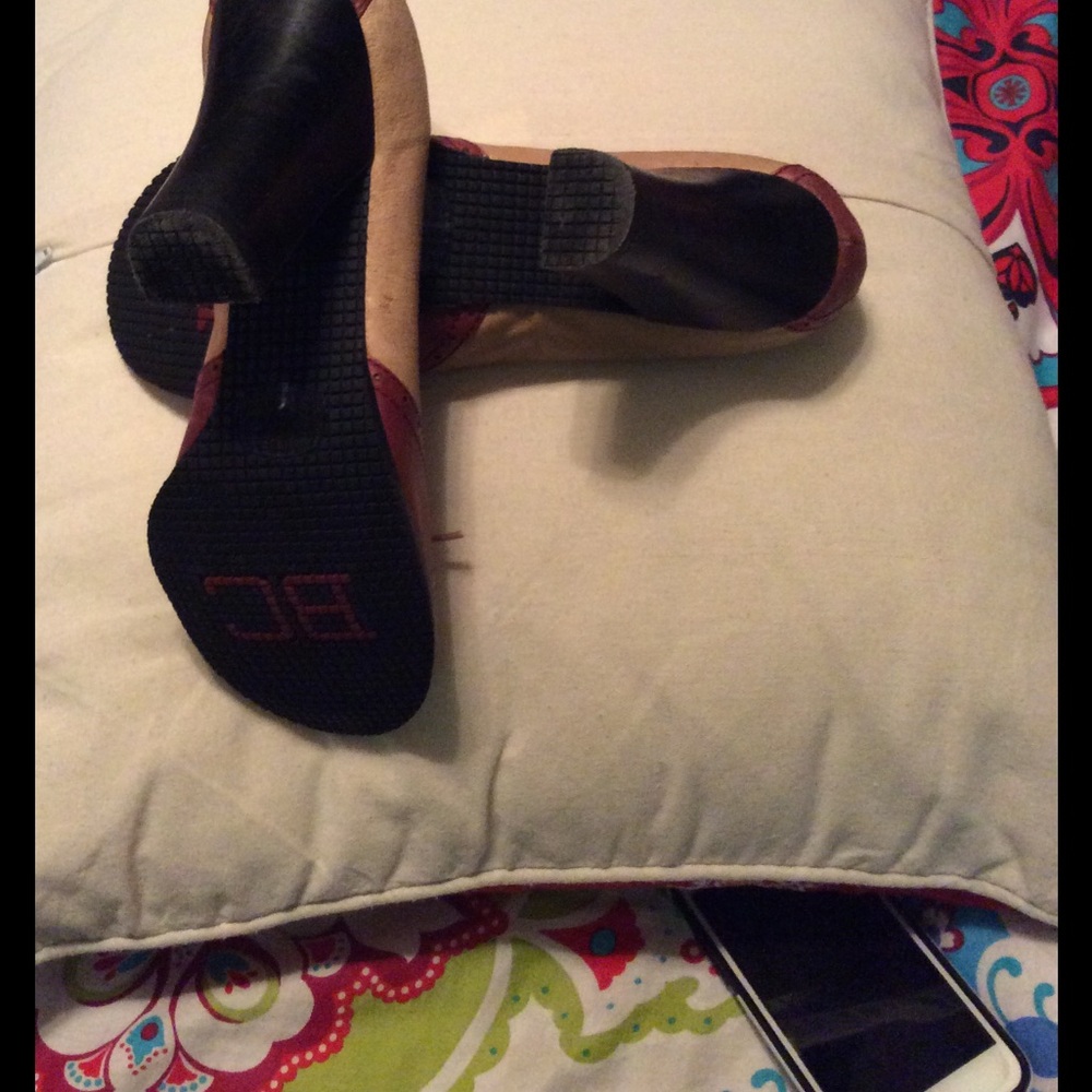 BC Footware - Picture 4 of 4