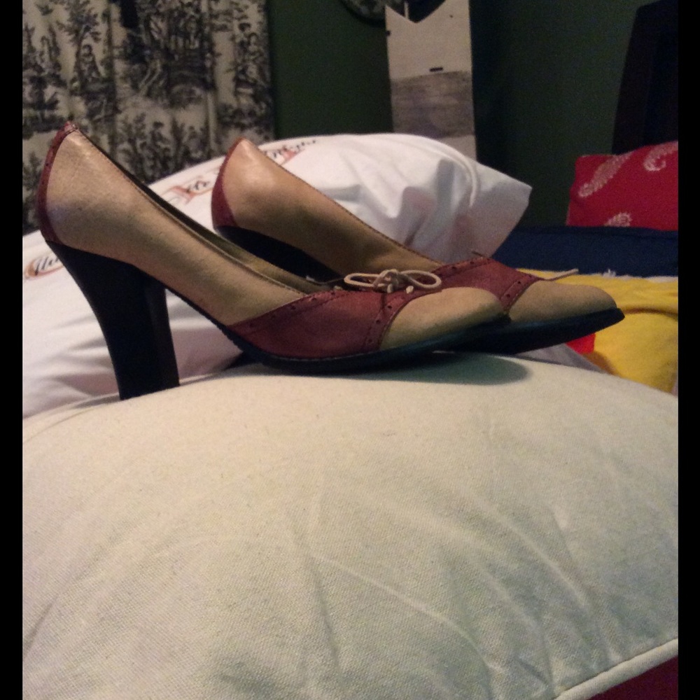 BC Footware - Picture 2 of 4