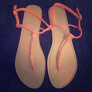 Thong sandals