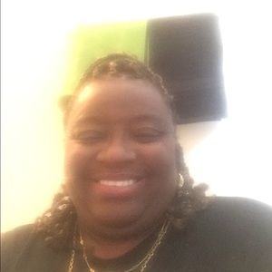 Meet your Posher, Eva