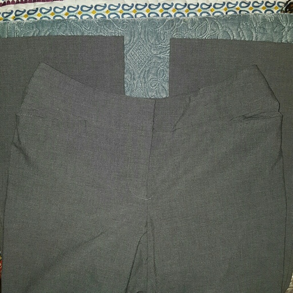 Gray Ann Taylor signature suit pants 10p - Picture 2 of 2