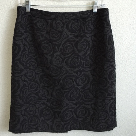 Black pencil skirt with rose texture - knee length