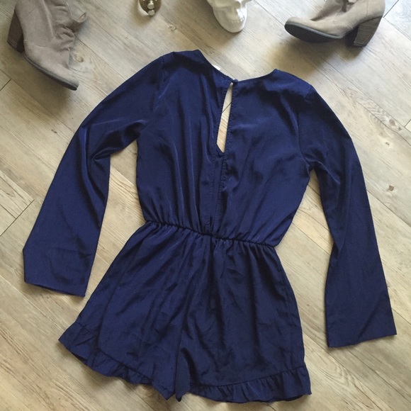 Urban Outfitters Romper - Picture 3 of 4