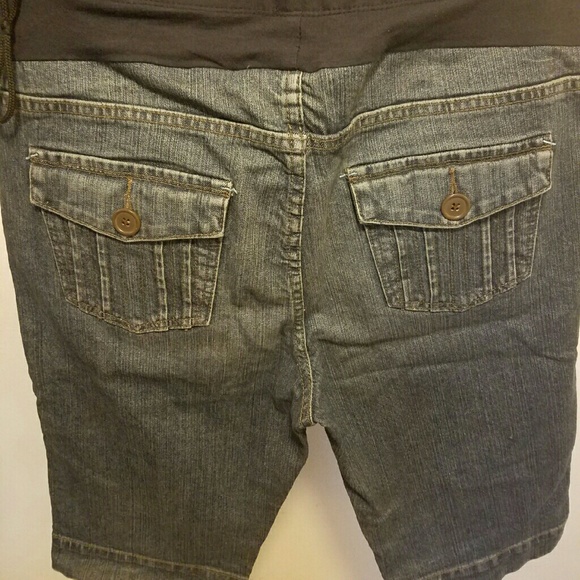Maternity denim shorts