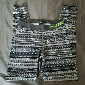 NIKE PRO Dri fit leggings. WORN ONCE.