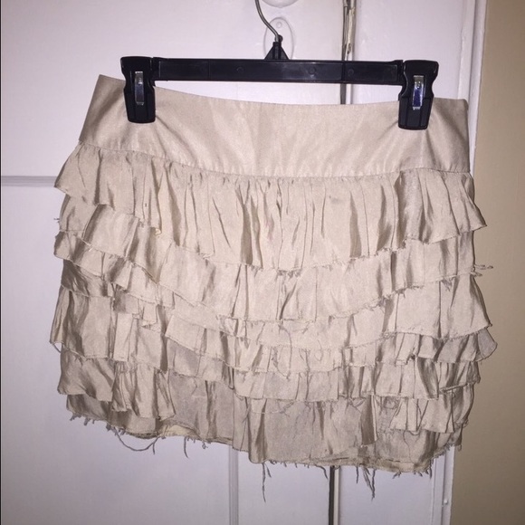 Express size 4 mini ruffle skirt