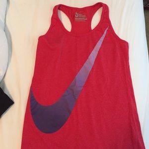 Nike workout tank top