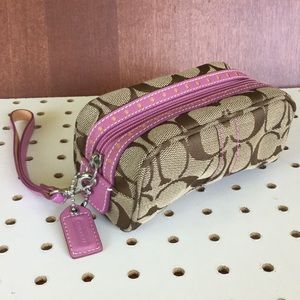 Coach Makeup Bag / Wristlet 💋