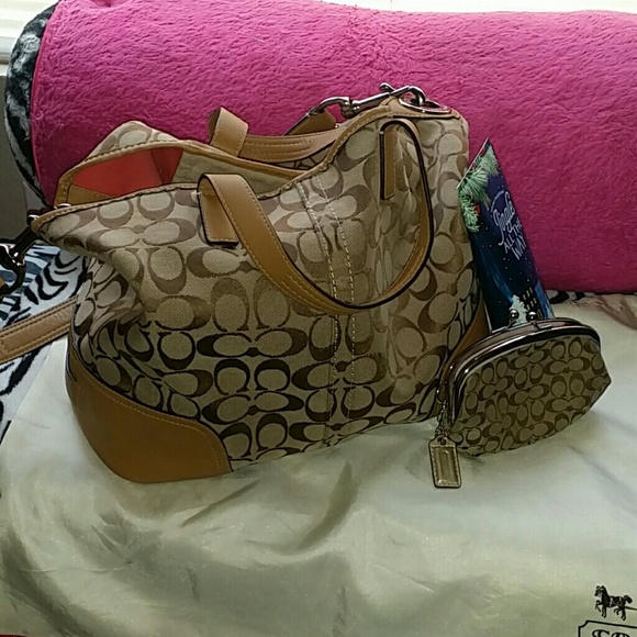 🔴SALE🔴Authentic Coach bundle with coin purse