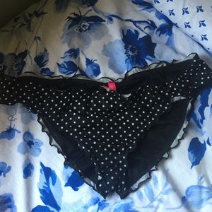 Black polka dot cheeky
