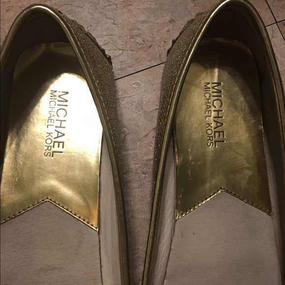 Authentic MK Fulton Flats - Picture 3 of 3