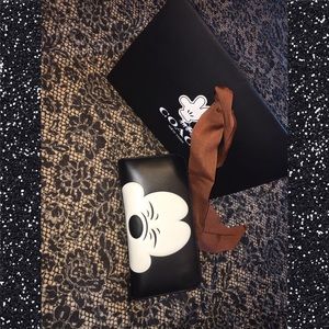 Like new Coach Mickey wallet Rare LE