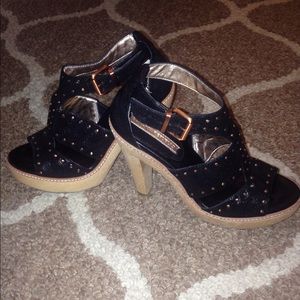Banana Republic Heels Wedges