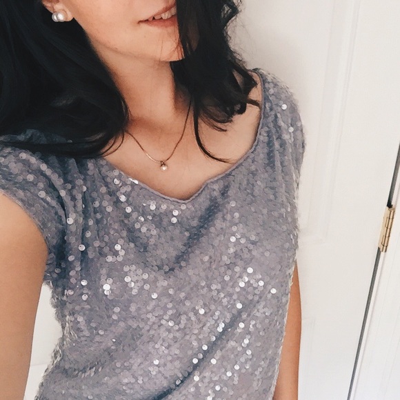 Express sequined tee - Picture 3 of 3
