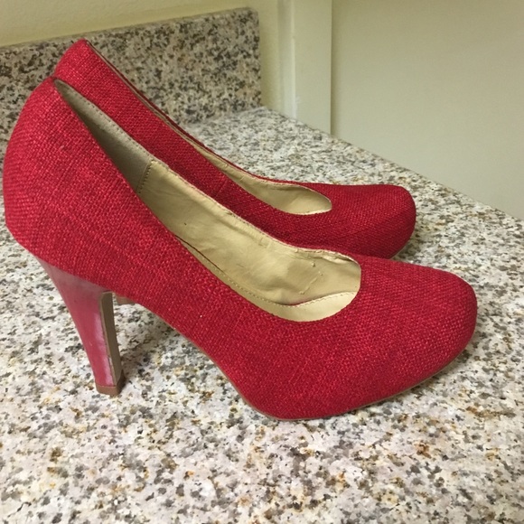 Red Pumps - Picture 2 of 3