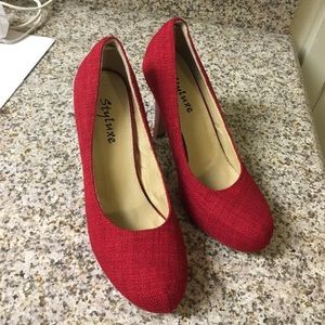 Red Pumps