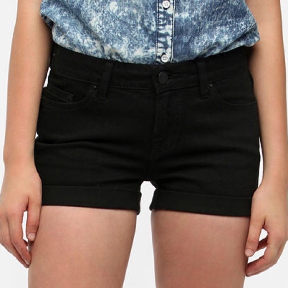 BDG Alexa Mid Rise Shorts