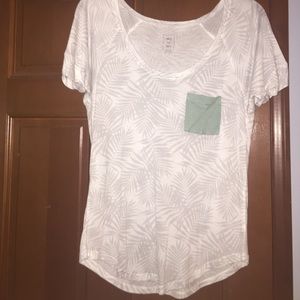 Me to we t shirt with palm tree leaf design